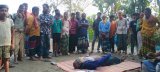 সাটুরিয়া খালপাড় থেকে এক বৃদ্ধর লাশ উদ্ধার সাটুরিয়া খালপাড় থেকে এক বৃদ্ধর লাশ উদ্ধার